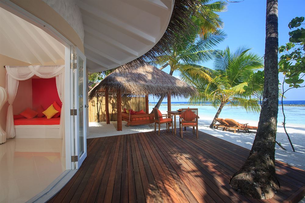 Select: Maldives — 6